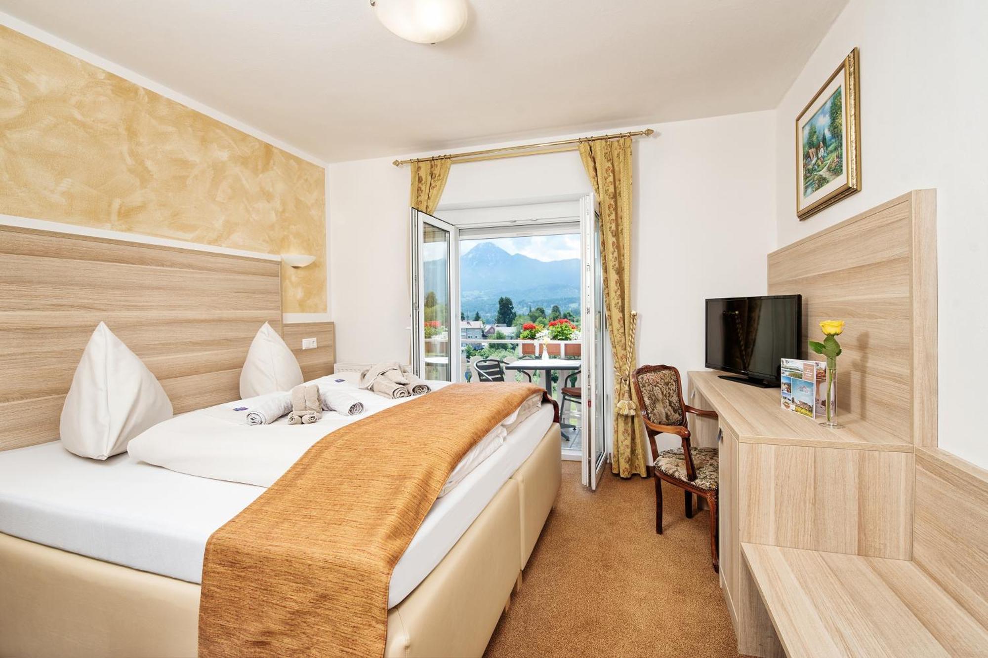 Hotel-Pension Melcher Drobollach am Faakersee Luaran gambar