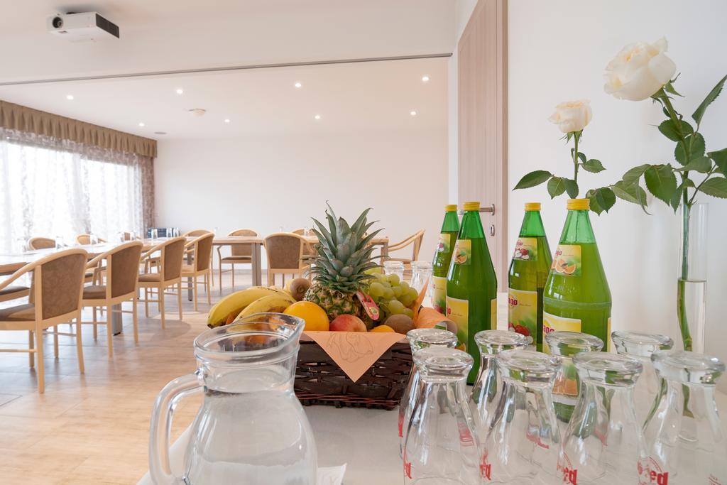 Hotel-Pension Melcher Drobollach am Faakersee Luaran gambar