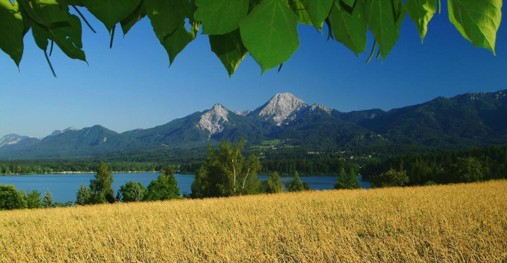 Hotel-Pension Melcher Drobollach am Faakersee Luaran gambar
