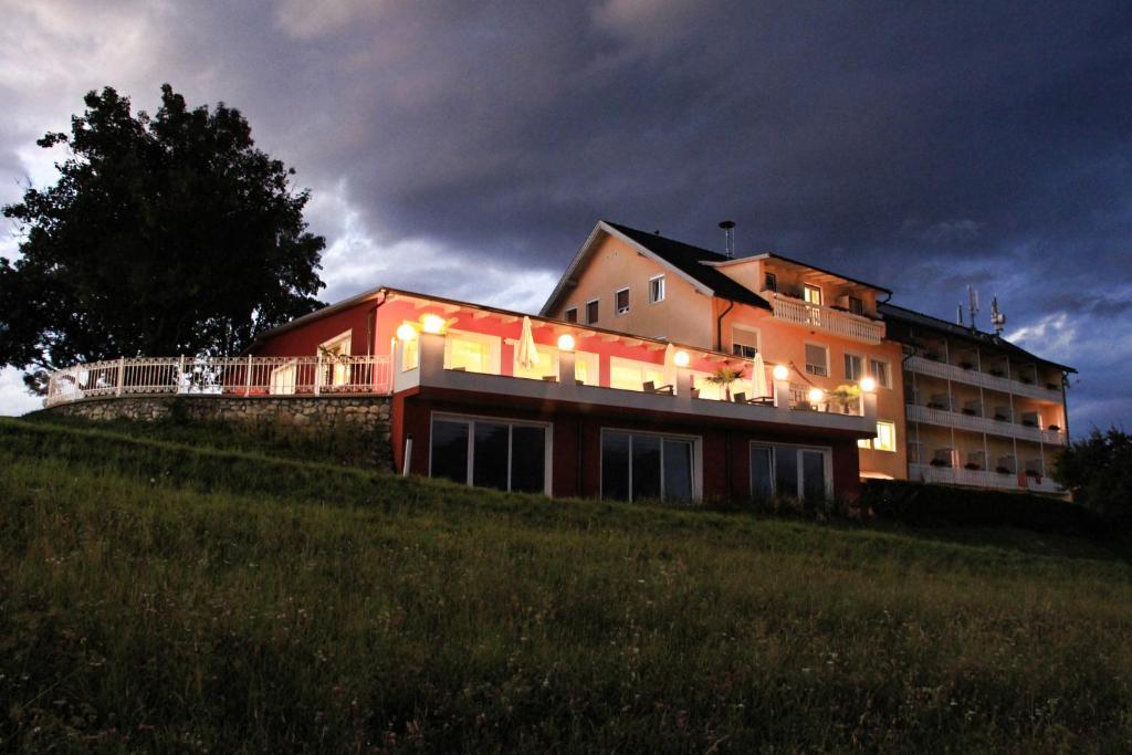 Hotel-Pension Melcher Drobollach am Faakersee Luaran gambar